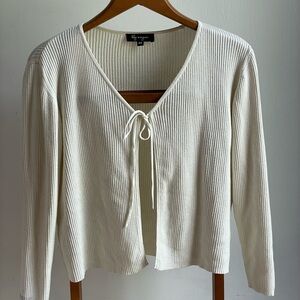 Cardigan with front tie.